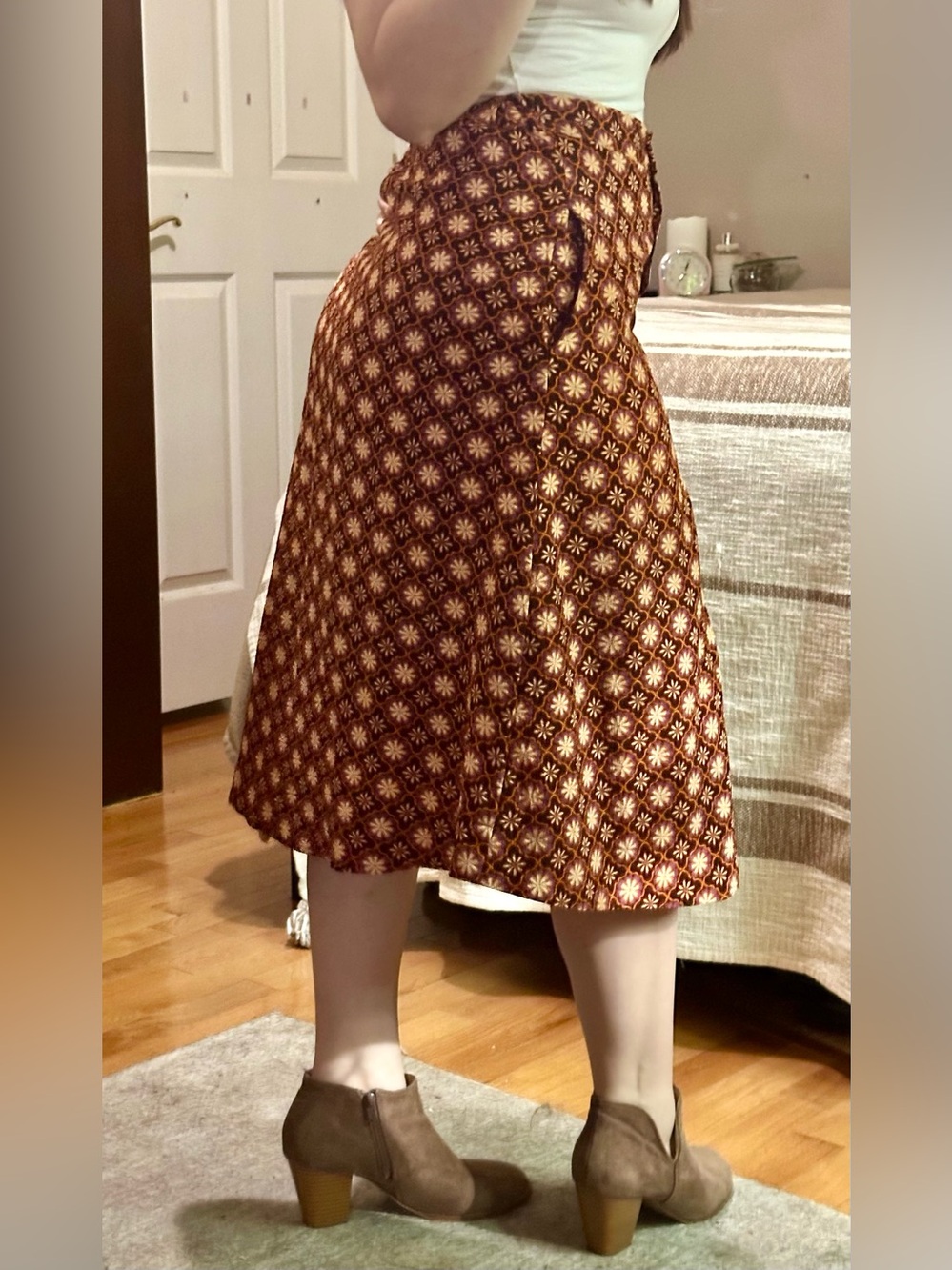 Draper James Hippie Floral Midi Skirt With Pockets
